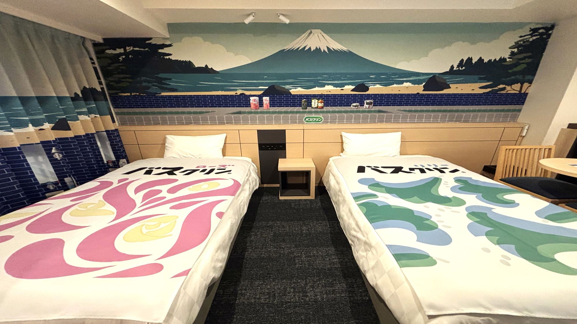 客室 正面