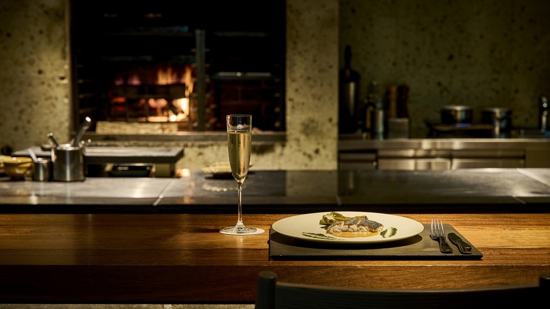 【楽天セール・ポイント11倍プラン】  （夕朝食付+お夜食+ミニバー+フリーフロー）