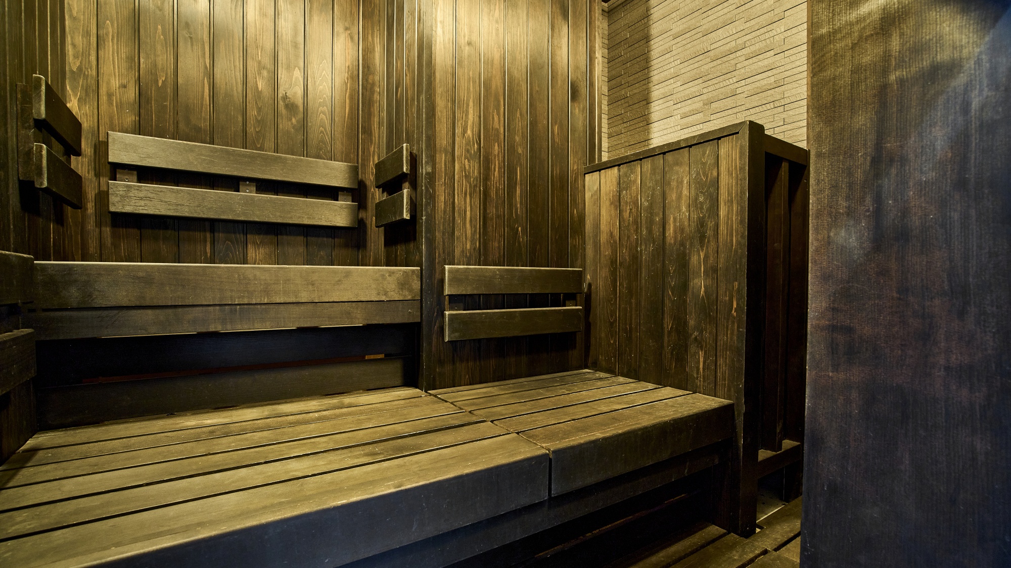 サウナ炭蒸 -Tanjo