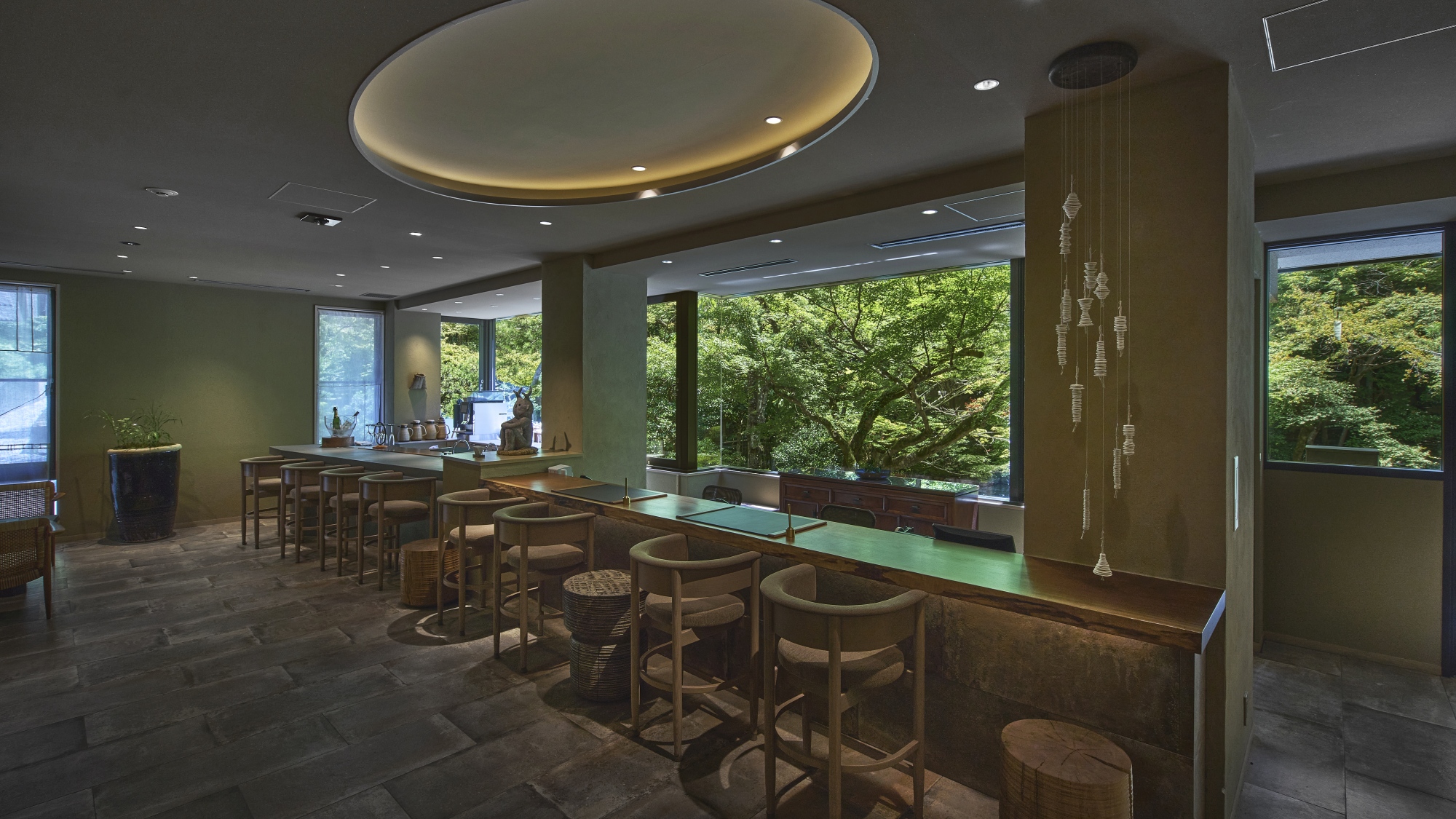 フロント＆ラウンジ