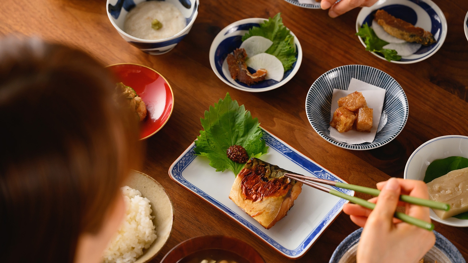 【朝夕２食付き】熊川のお母さんがつくる郷土料理をお部屋で楽しむ夕食プラン