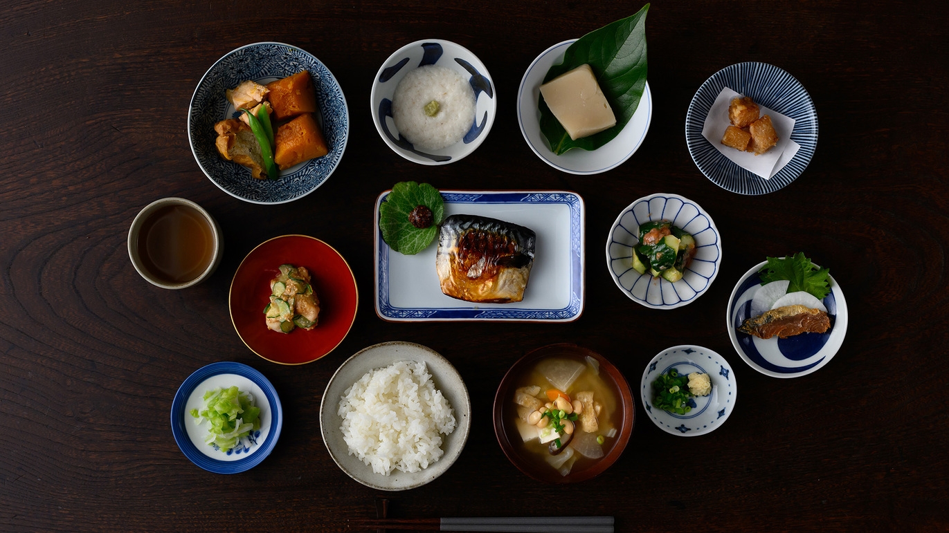 【朝夕２食付き】熊川のお母さんがつくる郷土料理をお部屋で楽しむ夕食プラン
