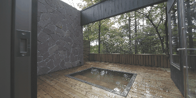 客室：樹　露天風呂