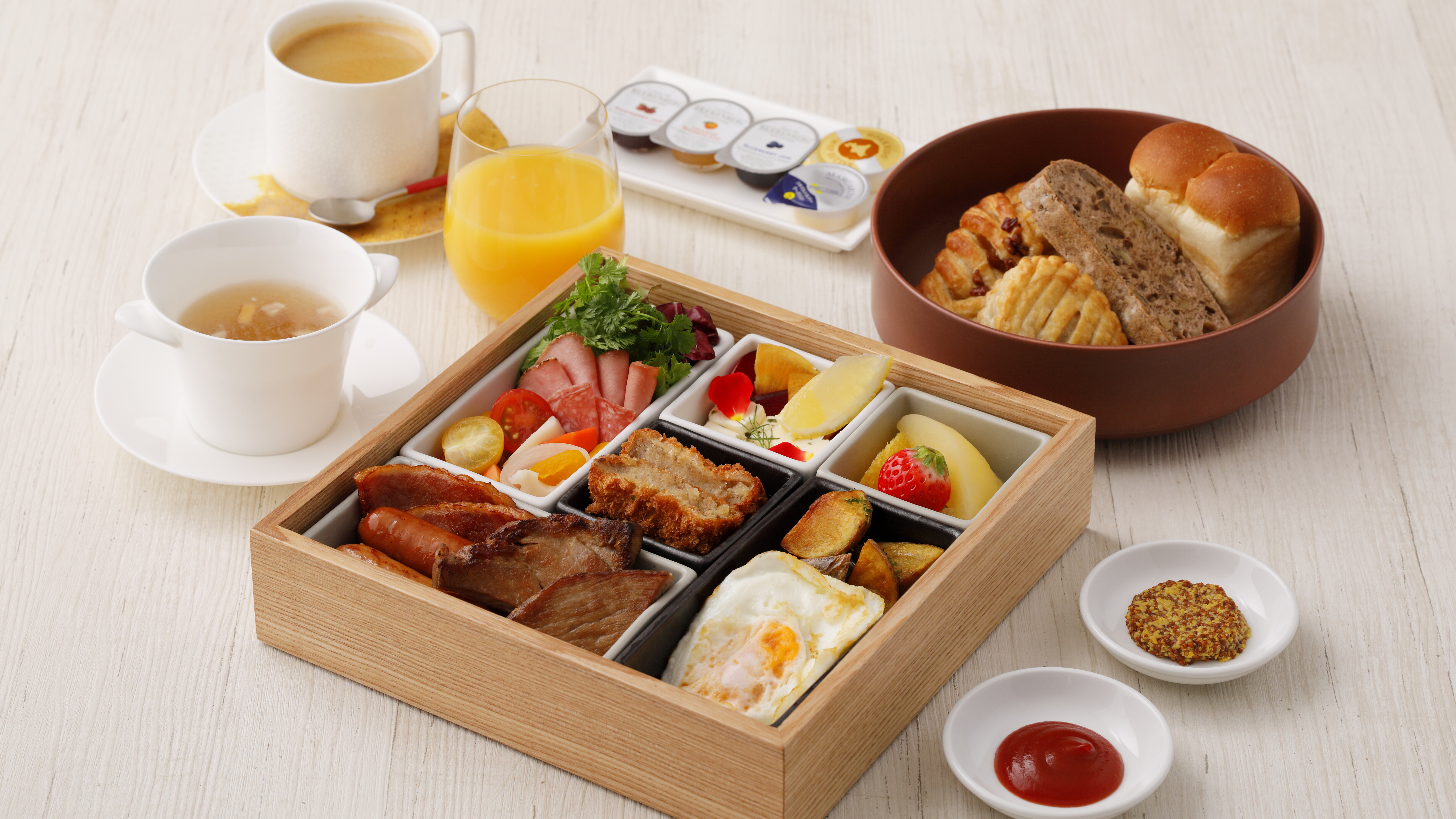 【ルームサービス】洋朝食 　※イメージ