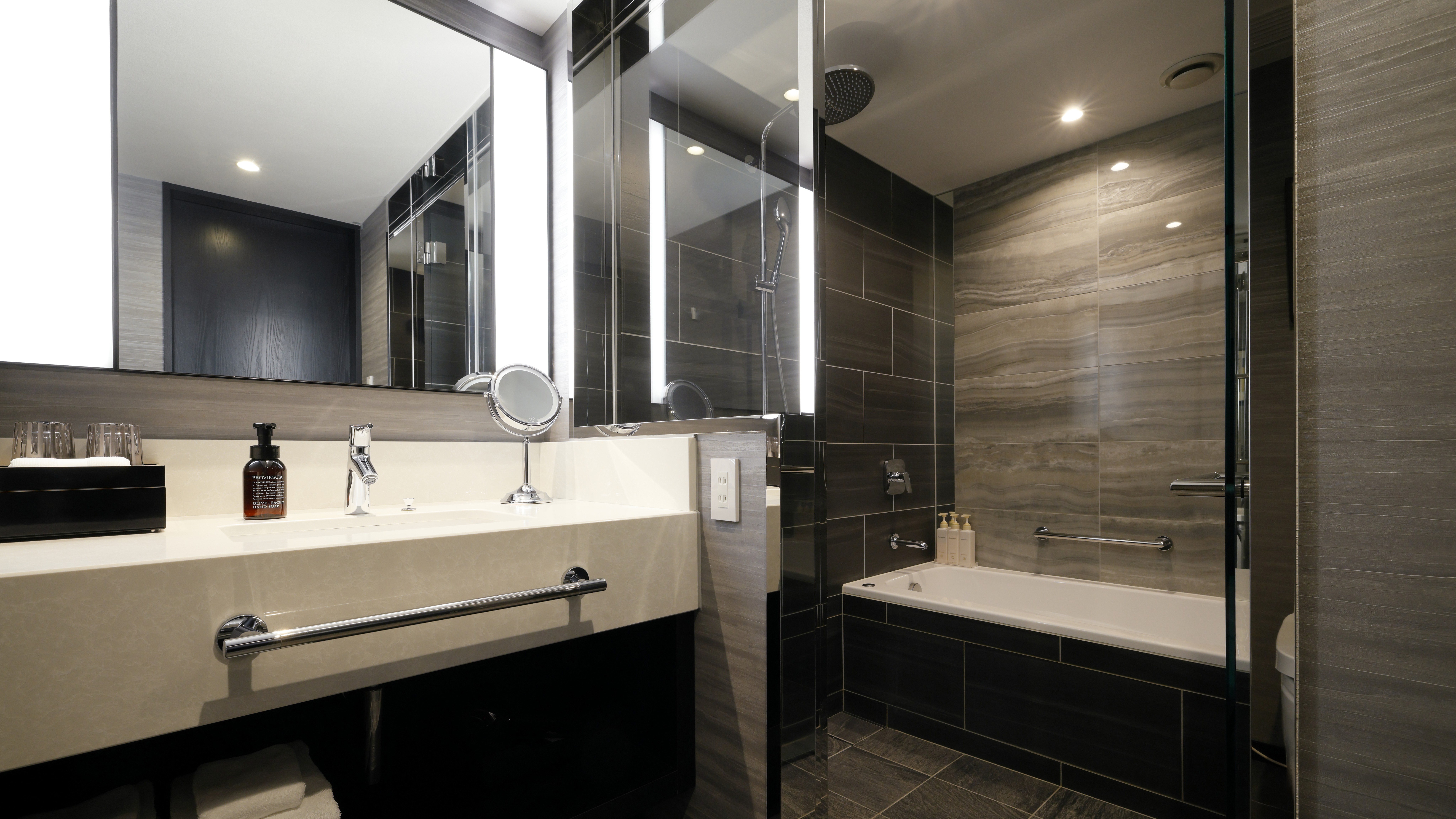 バスルーム（客室一例）