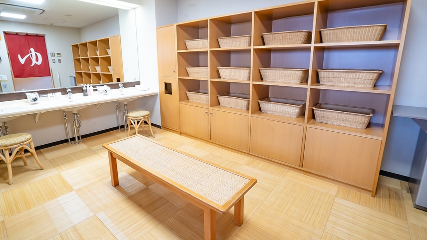 ■当日とびこみ価格！■　和室★全面畳　21時まで利用可の日帰り温泉に一番近い2階フロア　【素泊まり】