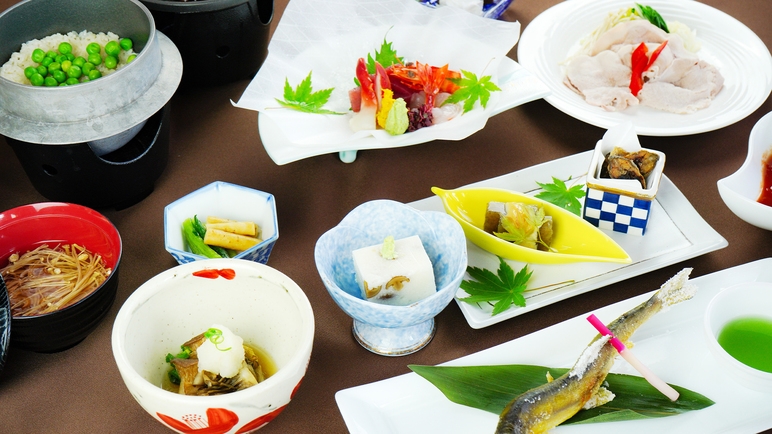 お得に夏旅！！　夏のご旅行をちょっぴりお得に♪　《夕朝食付きプラン》