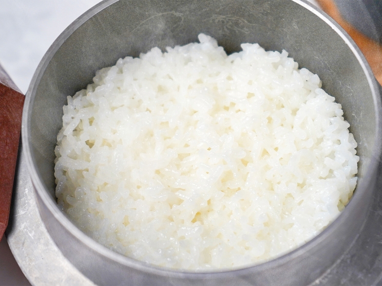 【１泊２食宿泊プラン】　６月〜８月限定夕食メニュー♪　新潟県産こしひかりと四季で変わる和食御膳　