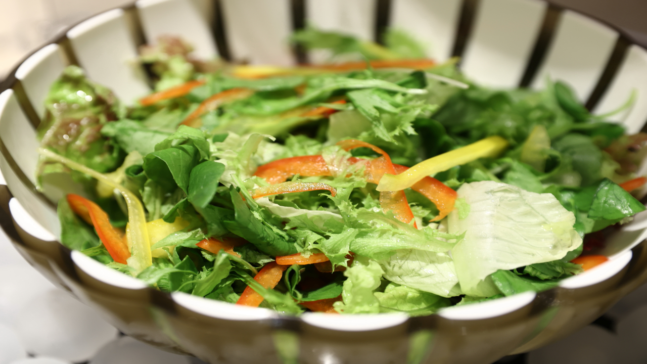 ■朝食バイキング　サラダ