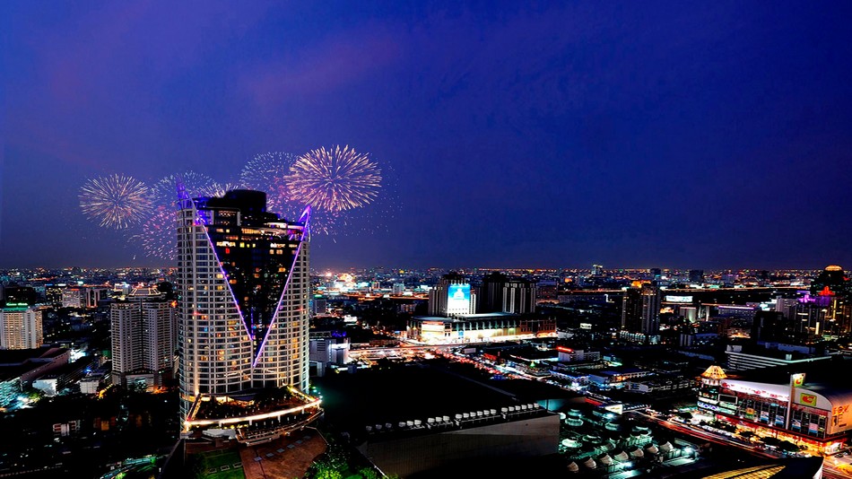 外観((カウントダウン花火)