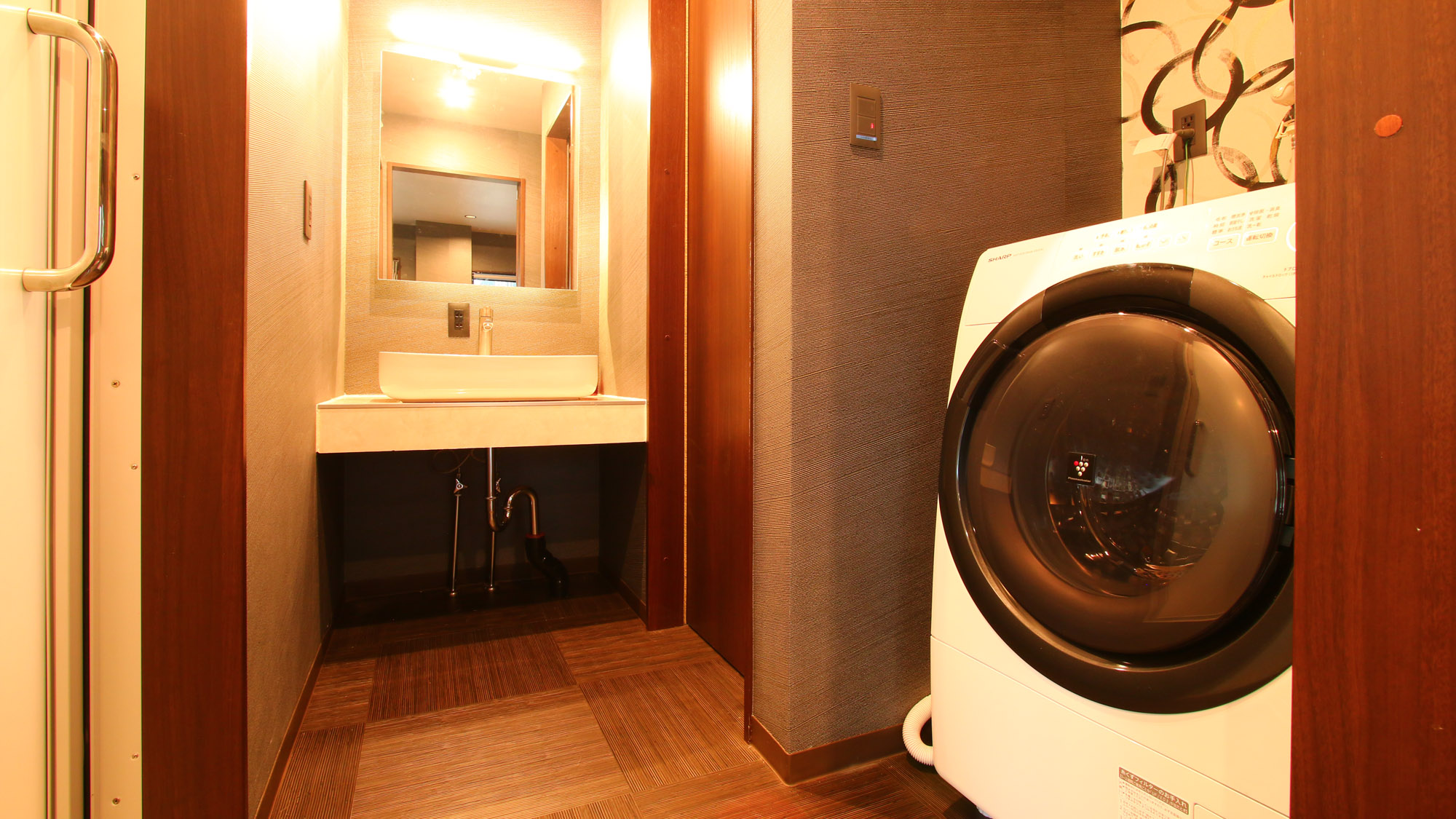 新館　特別室（ランドリー付きのお部屋です）