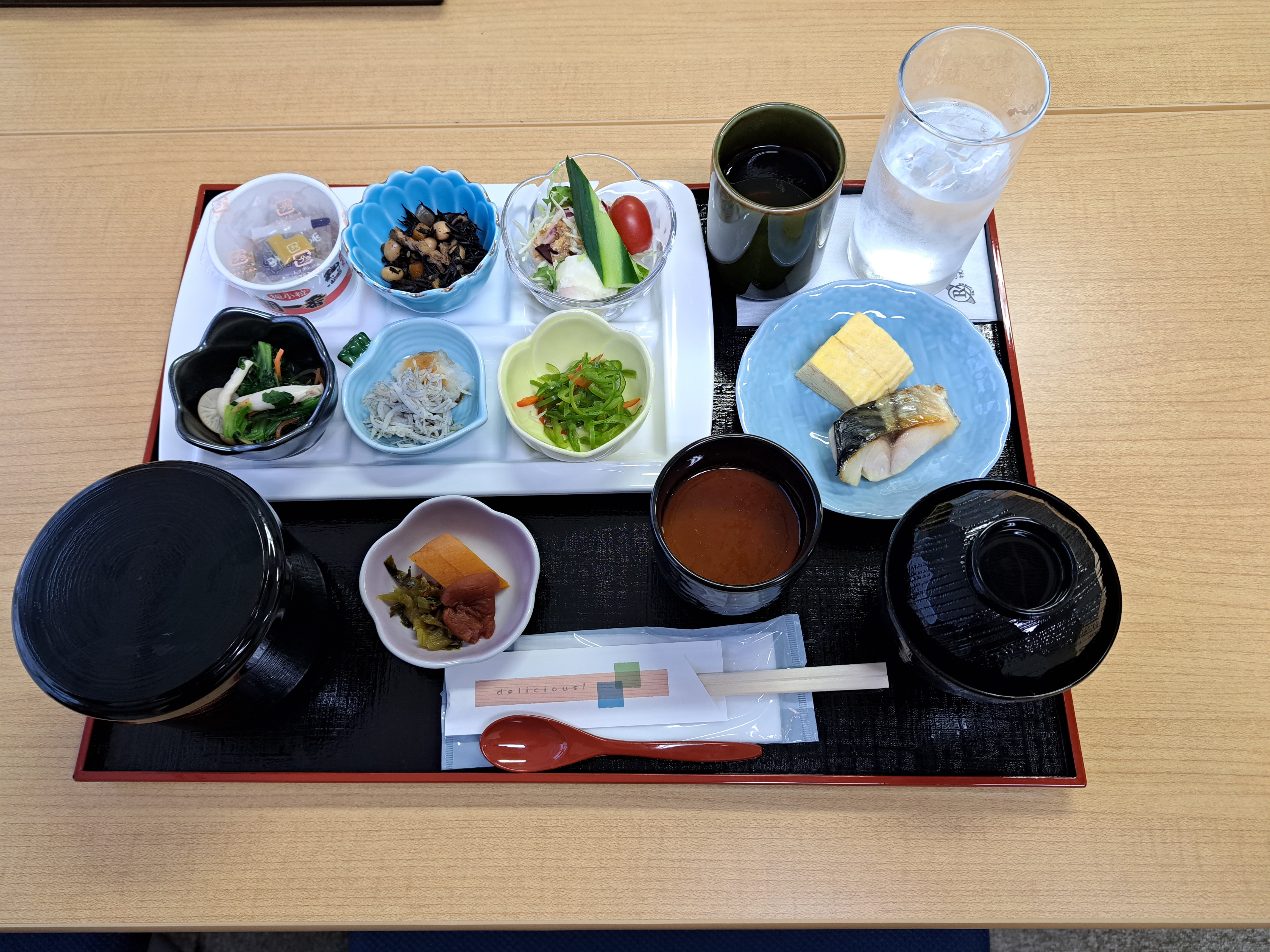 朝食