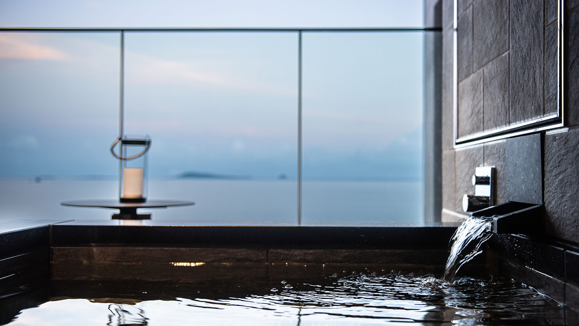 オーシャンビュー 露天スーペリア【58平米】