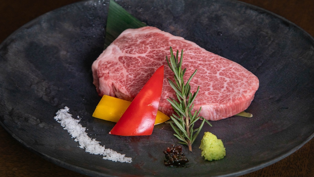 【山本料理長 厳選】朝市仕入れの旬食材で彩る、一日限りのプレミアムディナー