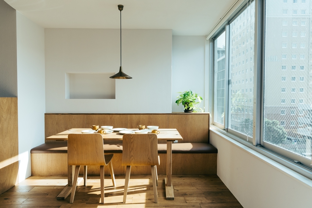 ルームチャージ型：テーブル・チェア完備：一人で広々：複数利用でもお得