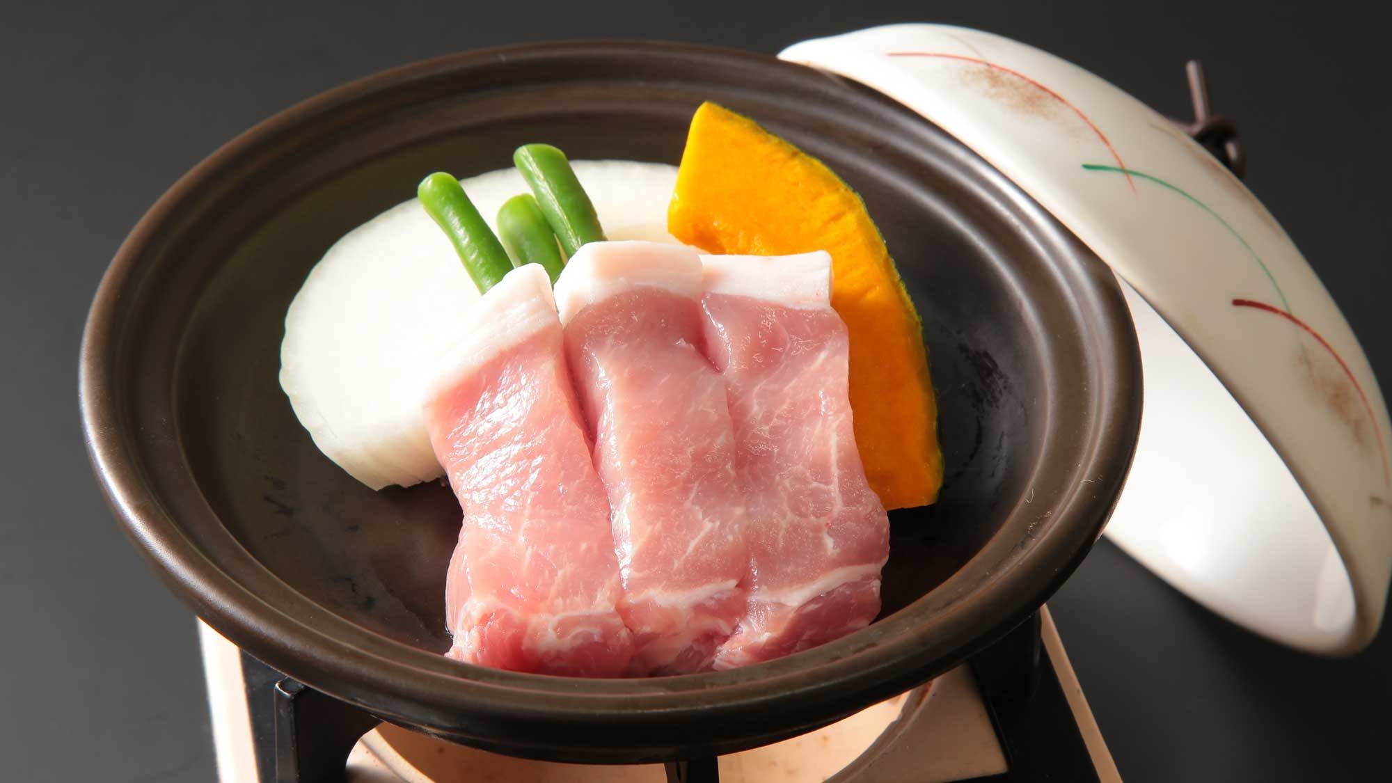 ＜夕食時ソフトドリンク飲み放題付き＞ボリューム控えめ♪カジュアルコース《紺碧》1泊2食