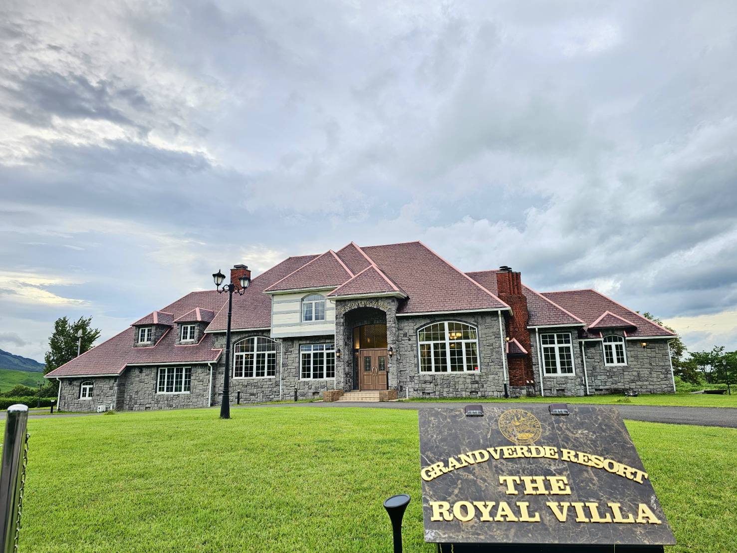 ロイヤルヴィラ全景