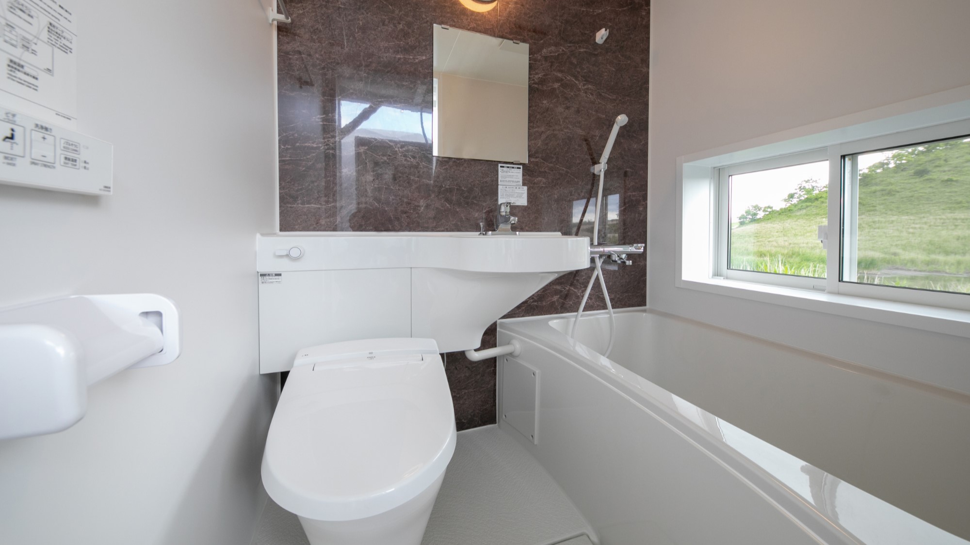 客室　バス・トイレ