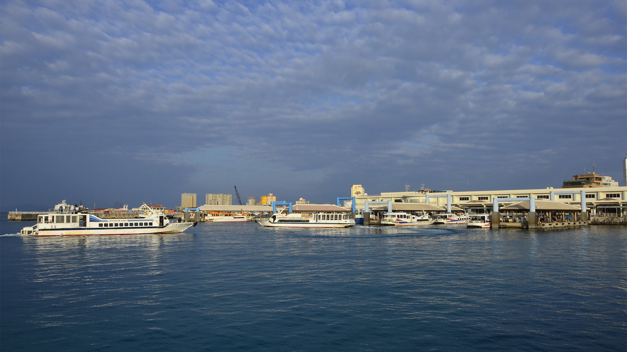 【3連泊以上で最大30％割引】1名〜5名様まで宿泊OK★　全室50平米・洗濯・乾燥機完備（素泊り）