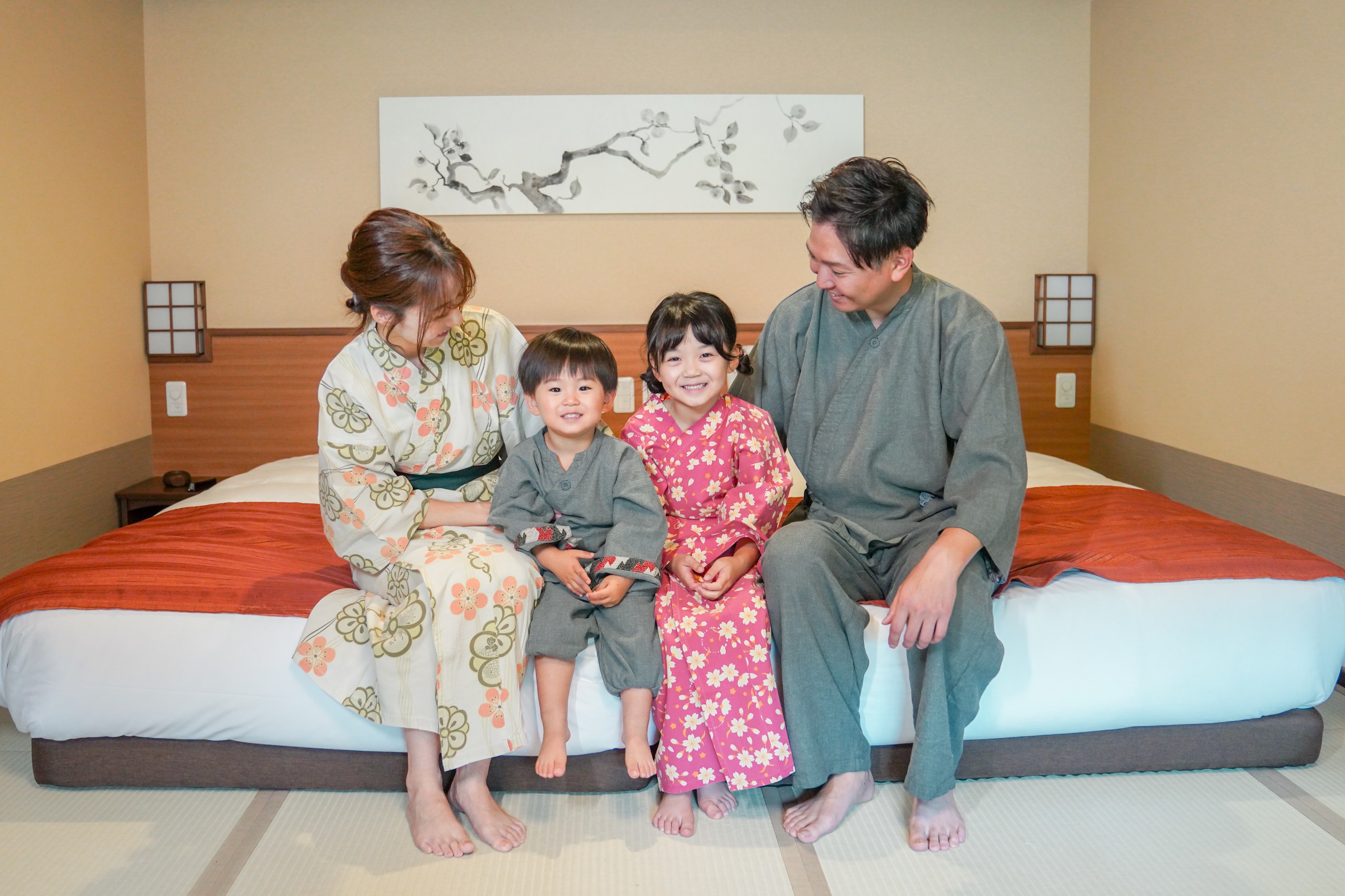 家族の笑顔が自然と集まる、やすらぎの客室。