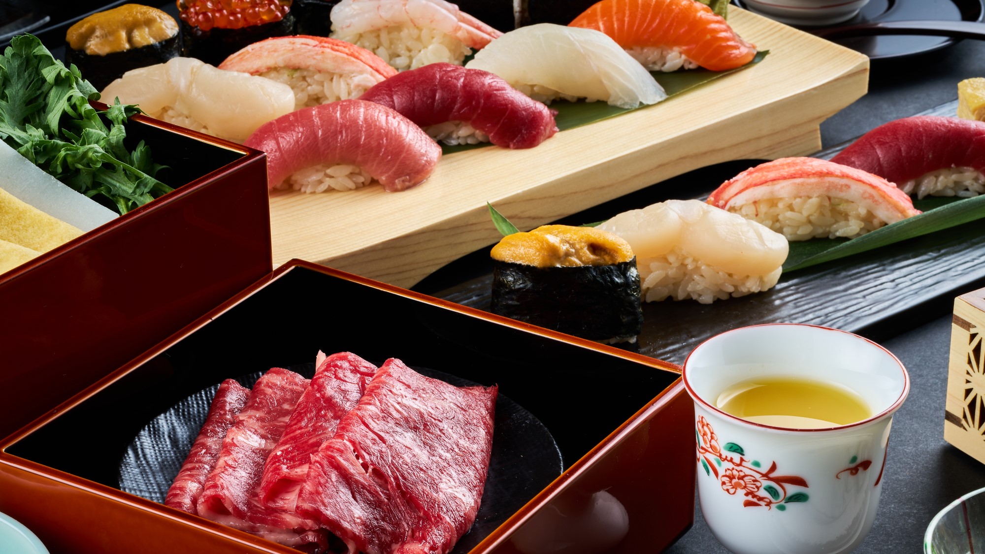 【ご夕食】しゃぶしゃぶのお肉は「北海道七飯町産」の牛ロースを使用しております。