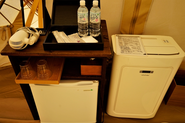 テント内アメニティー