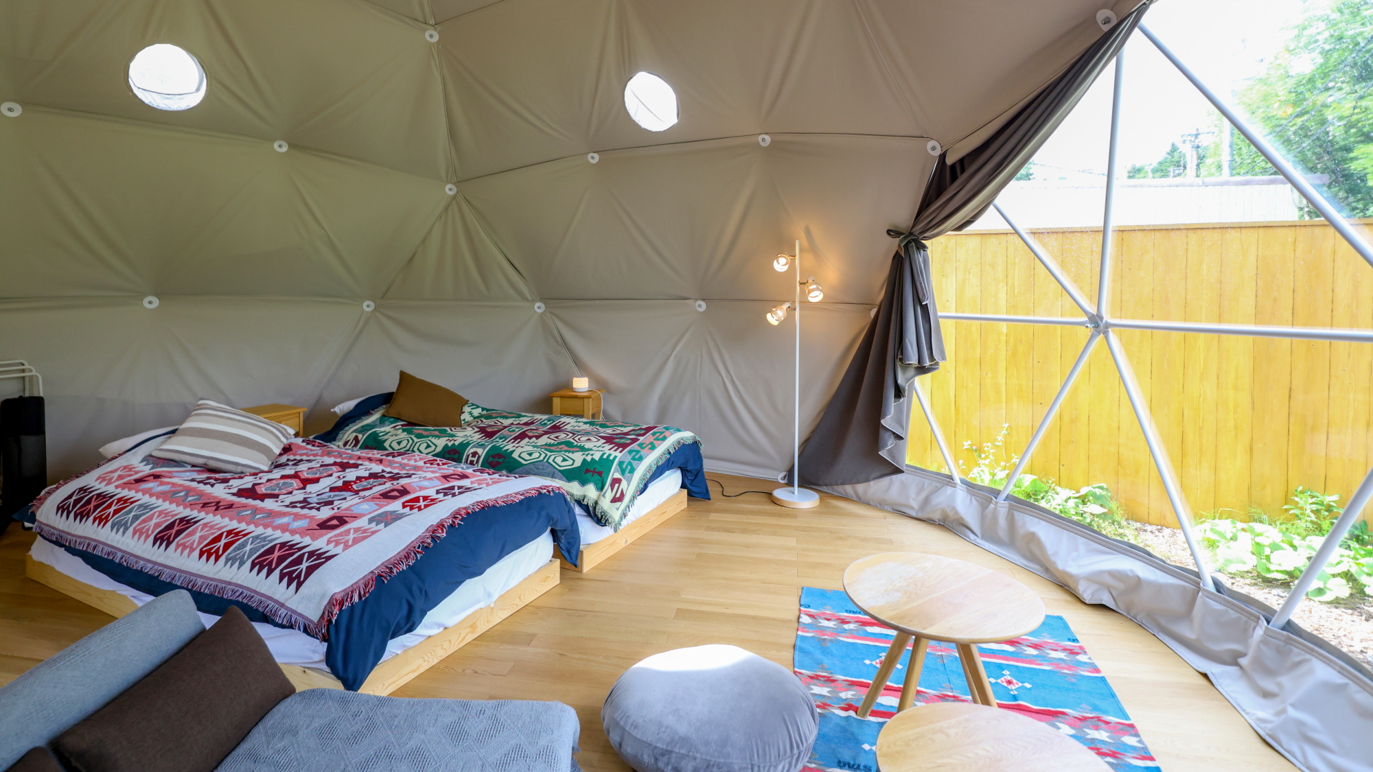 ■【グランピングドーム】2名様／28平米・専用デッキ・トイレ付