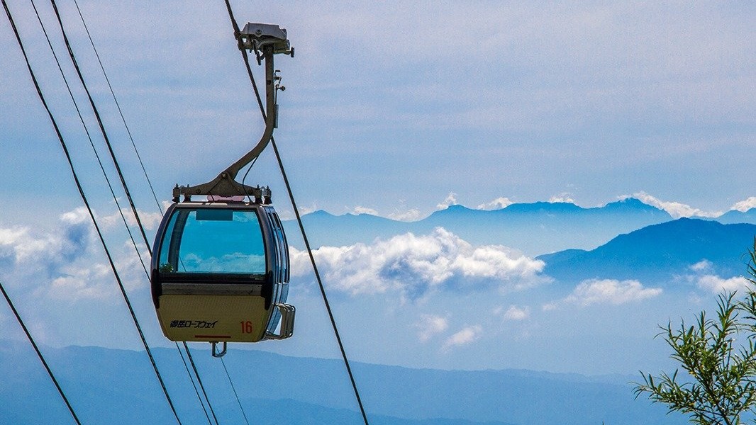 おんたけロープウェイ　乗り場まで当館よりお車約20分。当館ご宿泊者様はご優待利用いただけます。