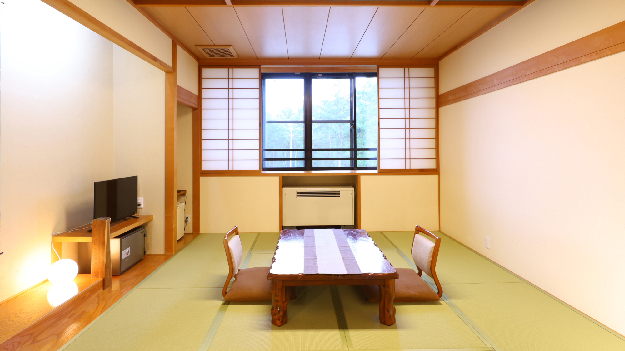 ■【和室】御嶽山側／10畳／～4名