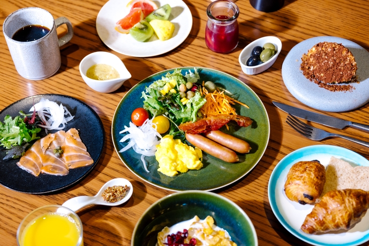  【スタンダードプラン】＜朝食付＞新鮮野菜と厳選食材を堪能する和洋折衷のビュッフェスタイル
