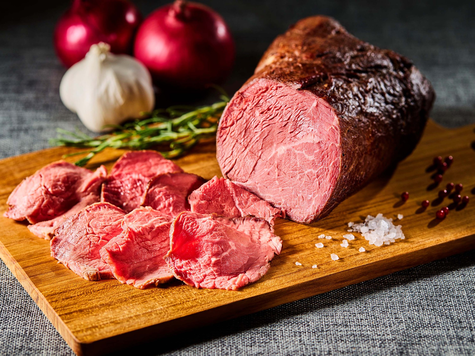 朝食ビュッフェ|ローストビーフでアレンジメニューをお楽しみください。