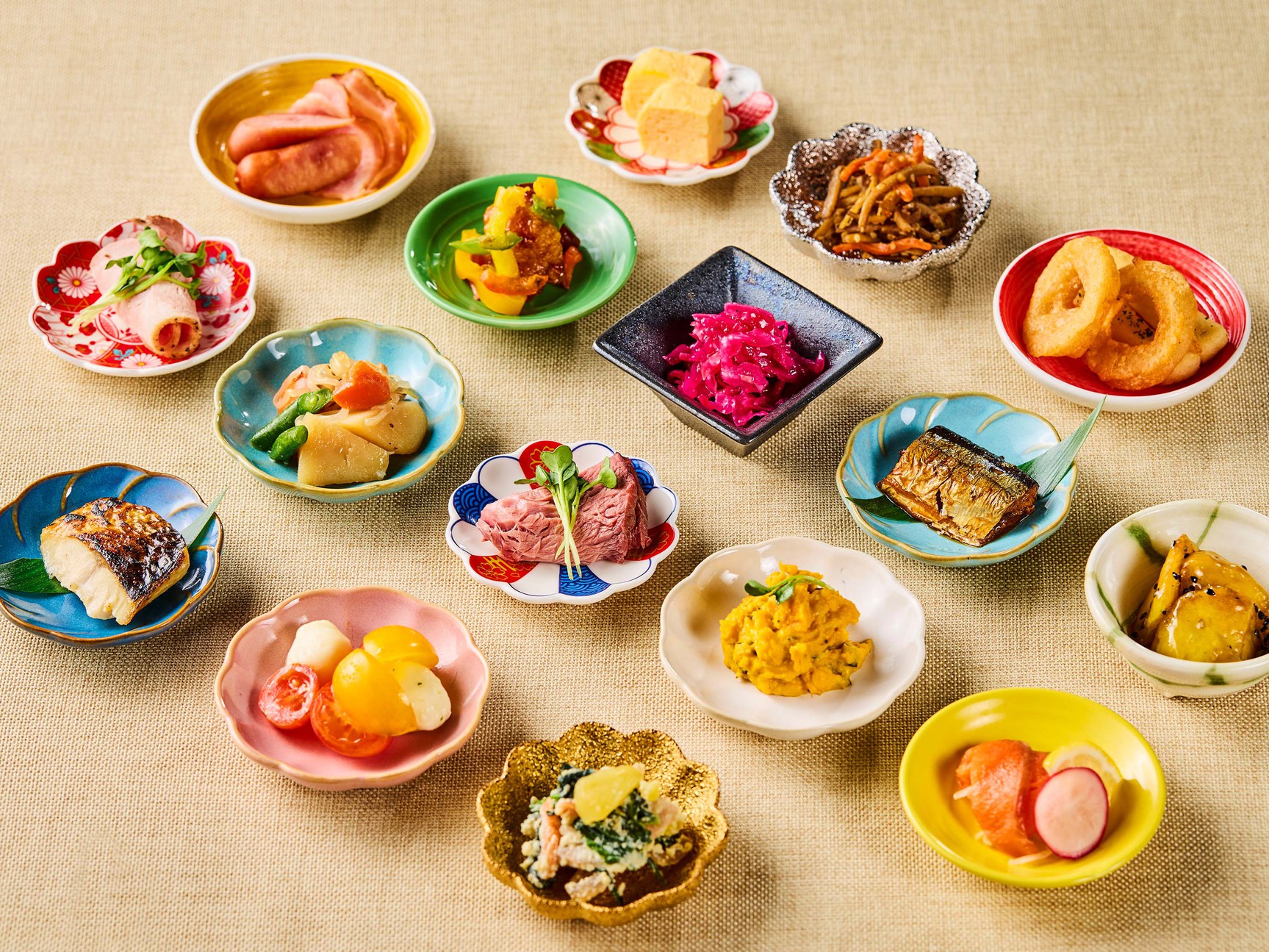 朝食ビュッフェ|目移りするほど豊富な品数、選べる楽しさが心を満たす贅沢な朝。