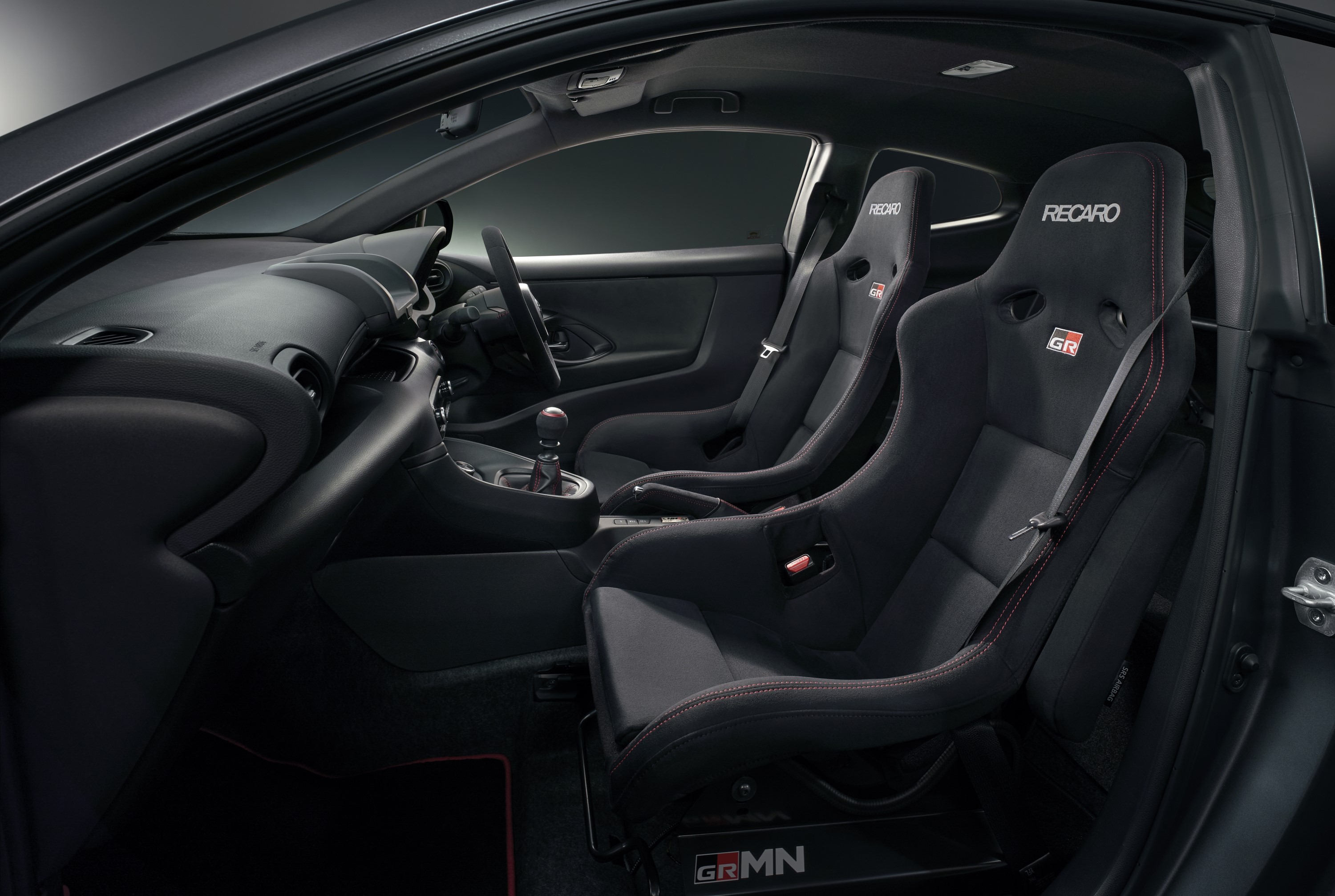 GRMNヤリス　内装