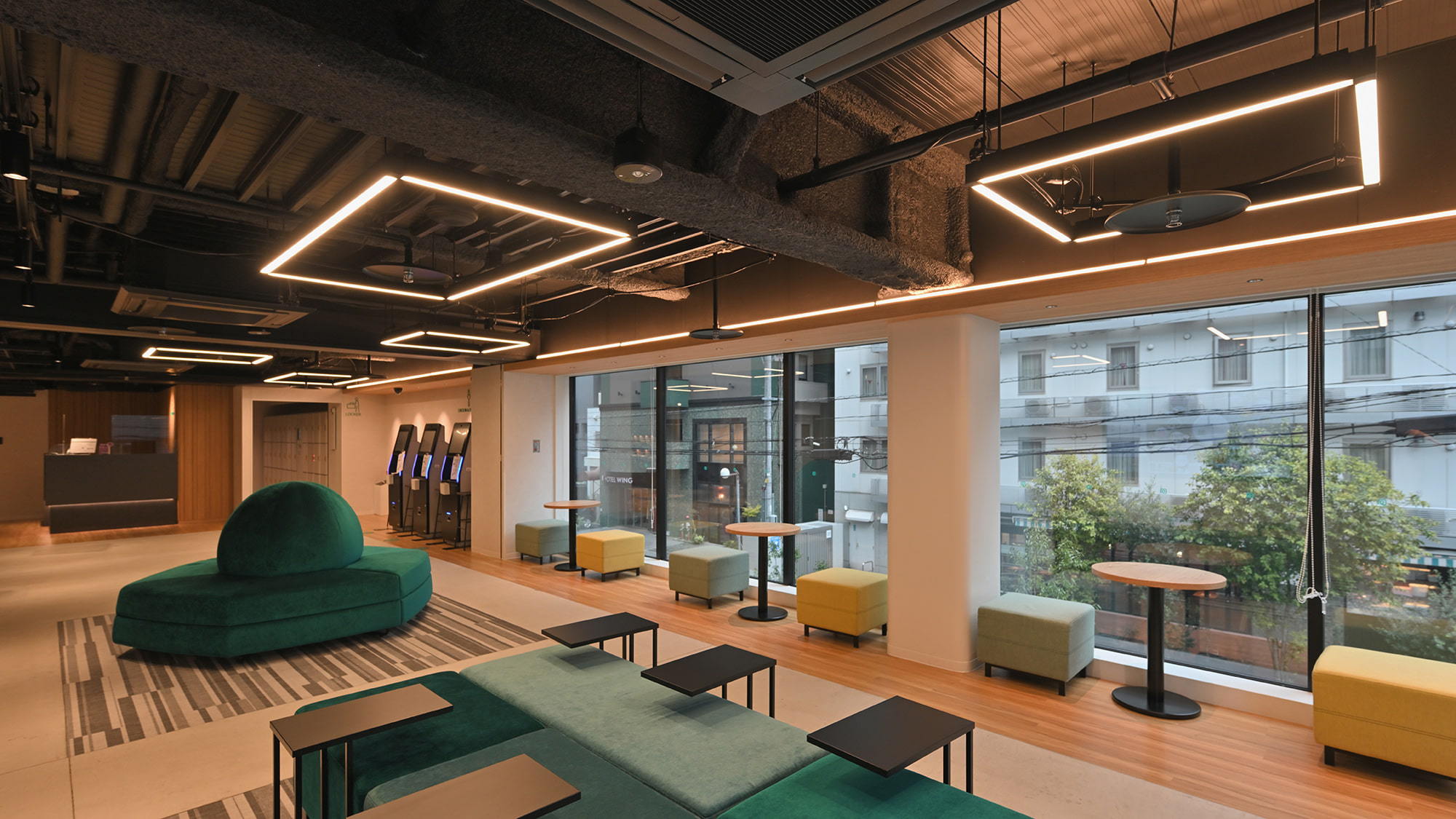 ロビーエリア・チェックインエリア(2階)