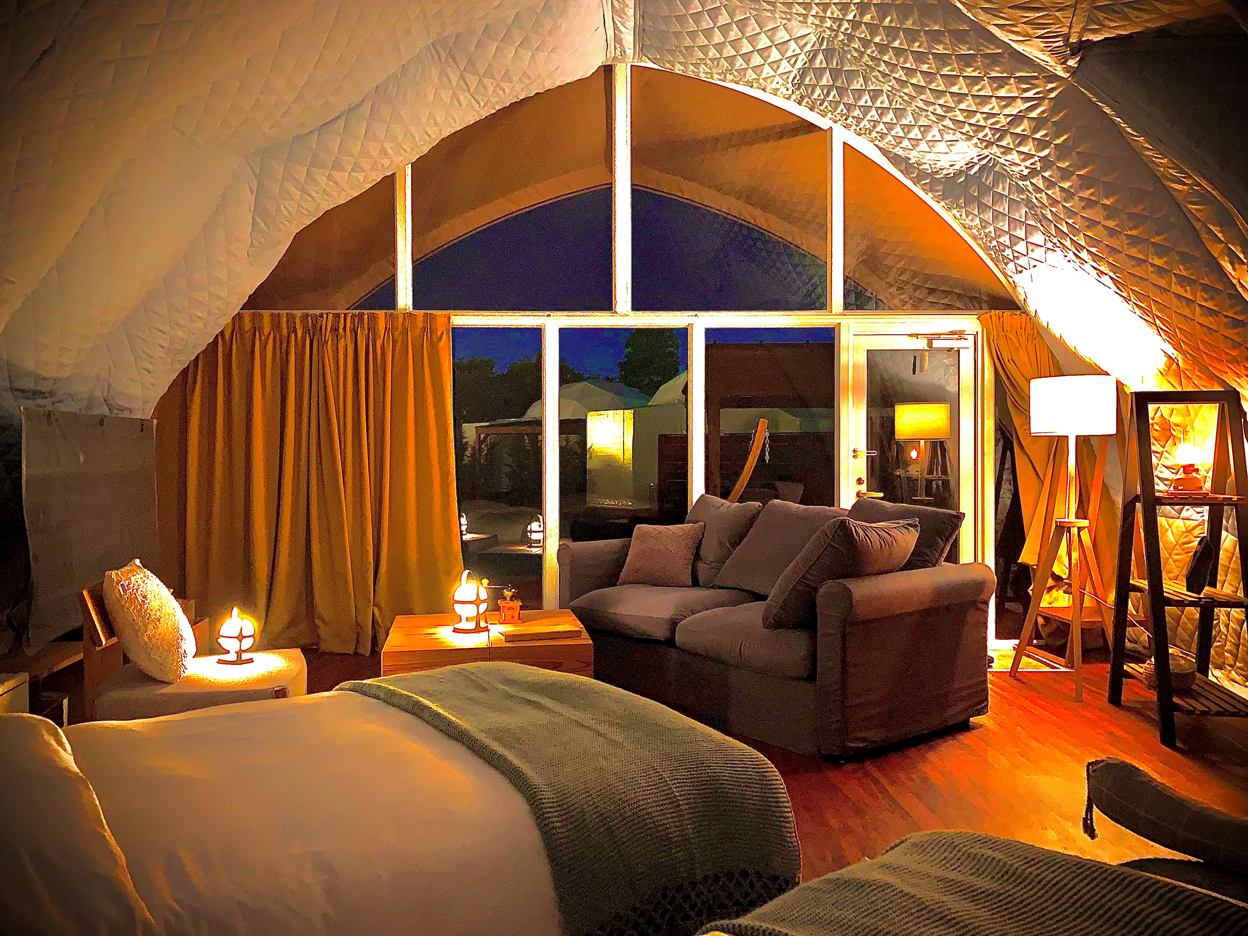 コクーンテント：室内