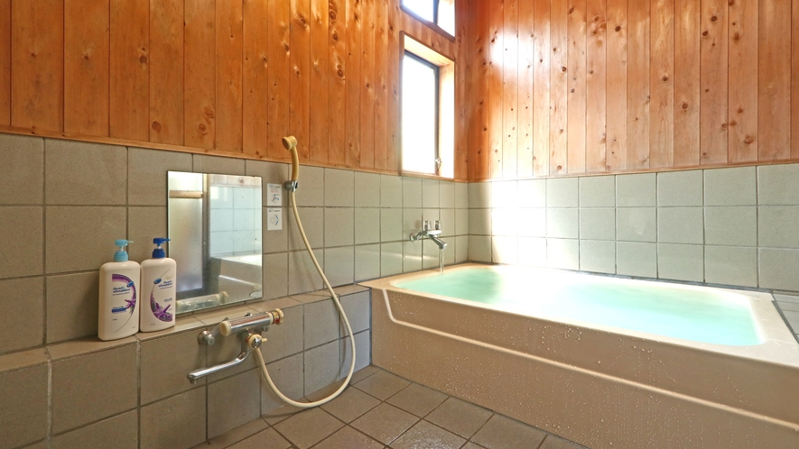 館内◆お風呂（男性用と女性用と2か所ございます）