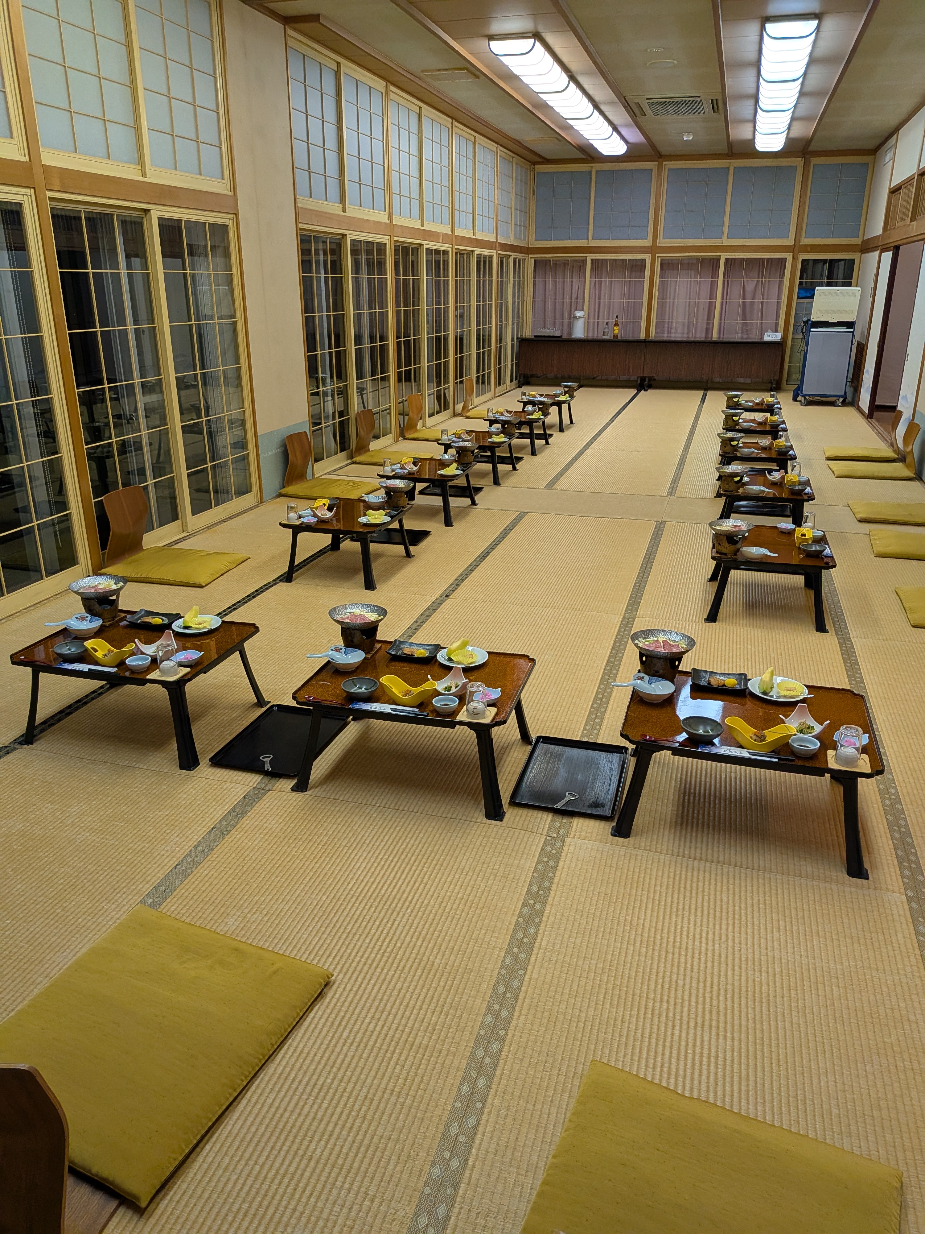 宴会場(お膳形式例)