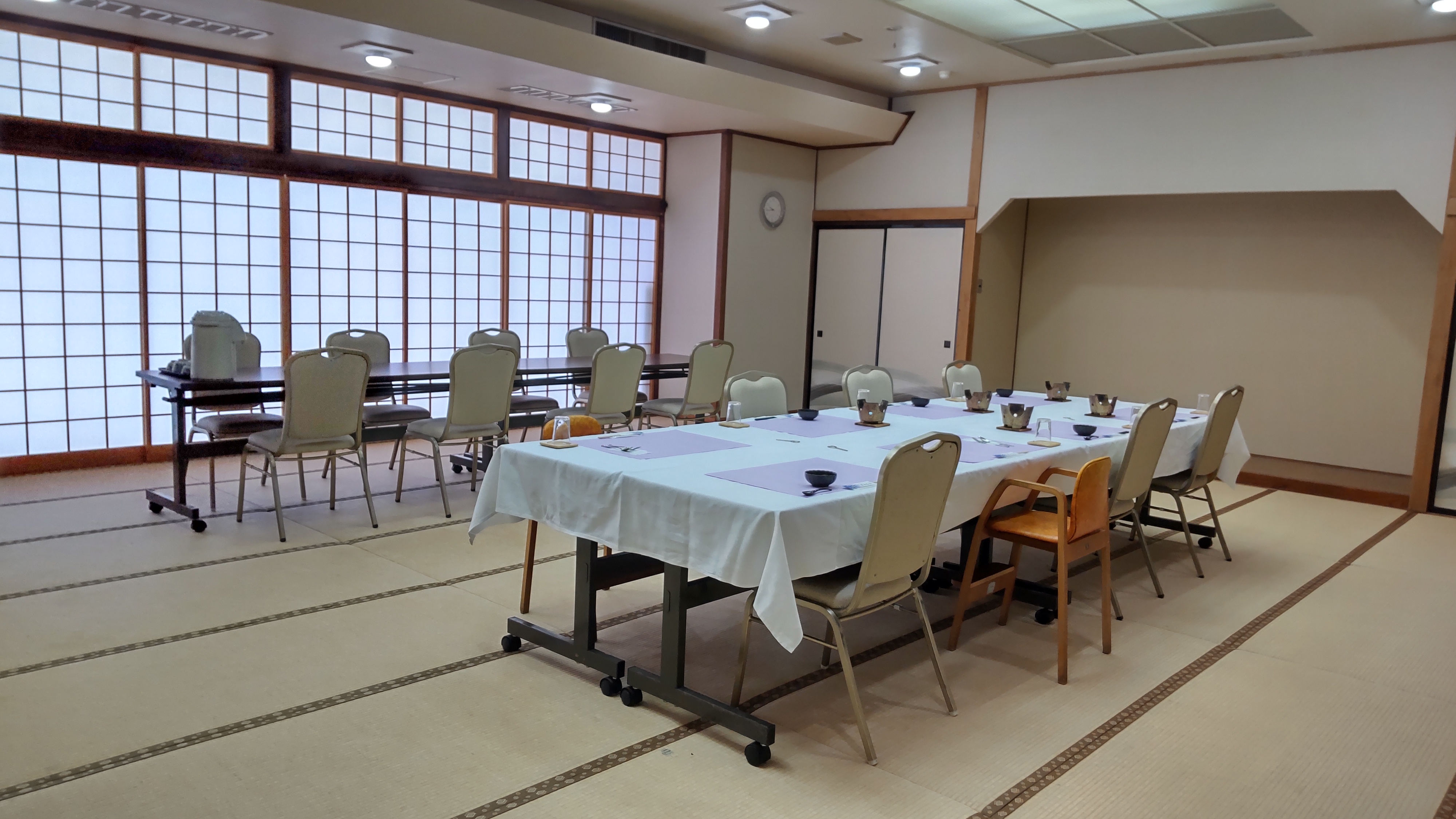 宴会場(長テーブル形式例②)