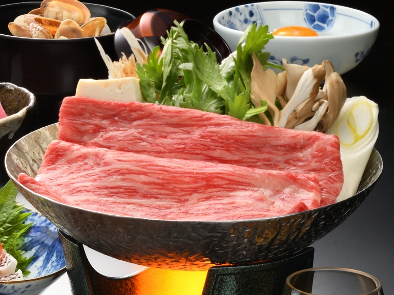 【5月〜7月限定◇リーズナブル】11湯を堪能◇山形牛すき焼膳◇お部屋おまかせ◇直前割