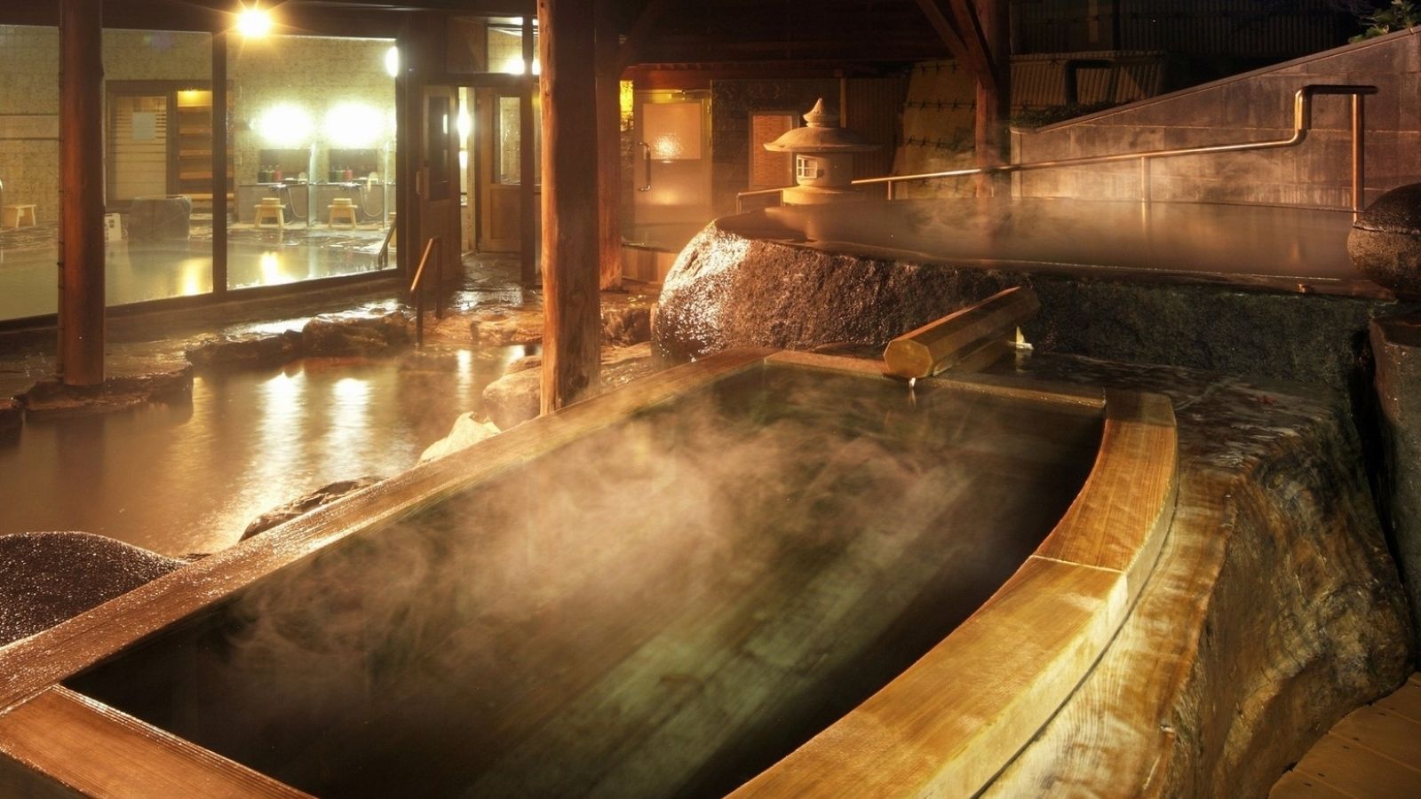 【西湯】露天「青森ひば丸太風呂」