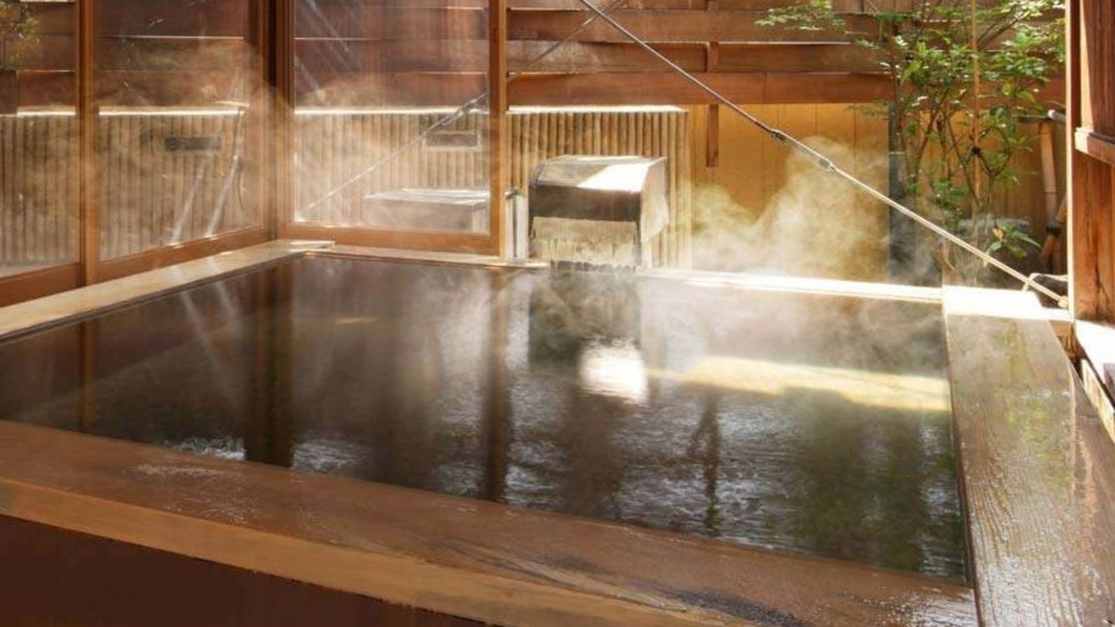 【東湯】枡風呂は源泉かけ流し