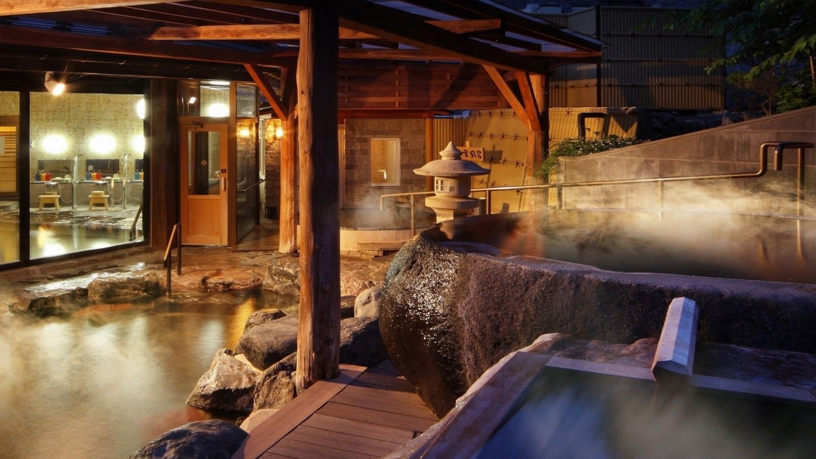 【西湯】露天岩風呂全景