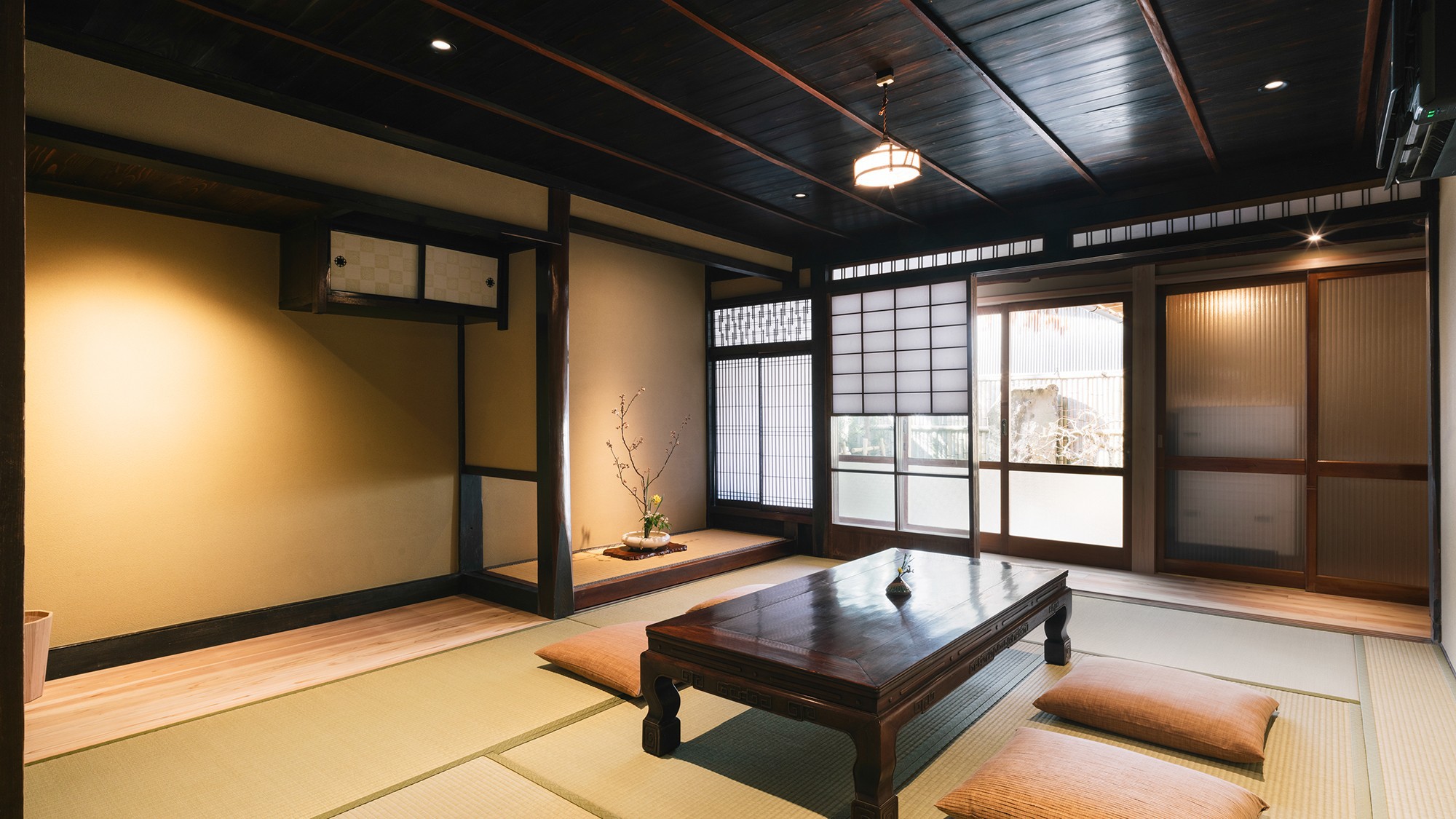 【新客室オープン記念割】人の営みが紡ぐ木綿街道に泊まる〈素泊まり〉