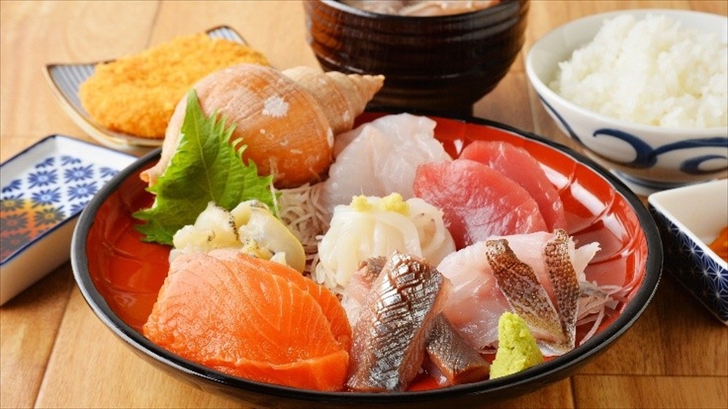 〈朝食付〉海鮮が評判の「函館朝市」で朝食orブランチはいかが ♪