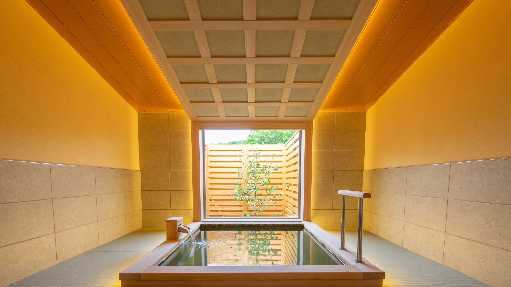 貸切風呂【畳敷きひのき風呂】※有料