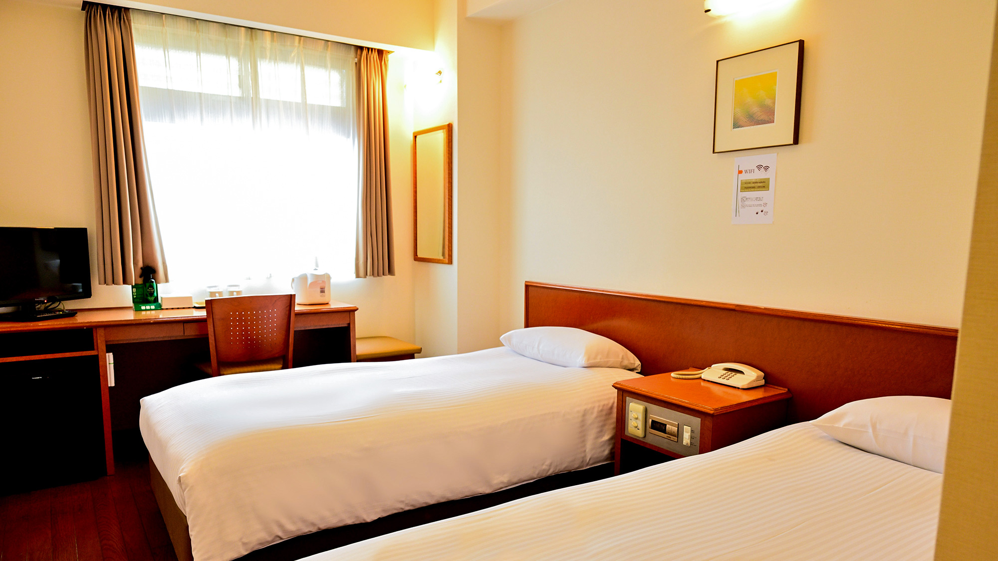 ・【ツインルーム】幅広い年齢層のお客様にご好評いただいています。カップルやご家族でご利用ください