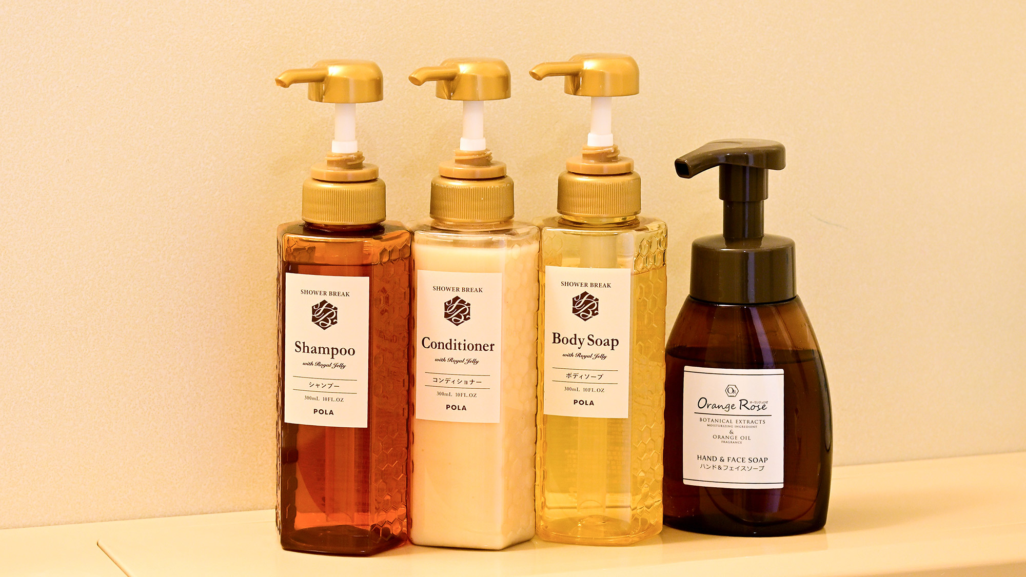 ・【バスアメニティ】ボディソープ・シャンプー・コンディショナー・ハンド＆フェイスソープがございます