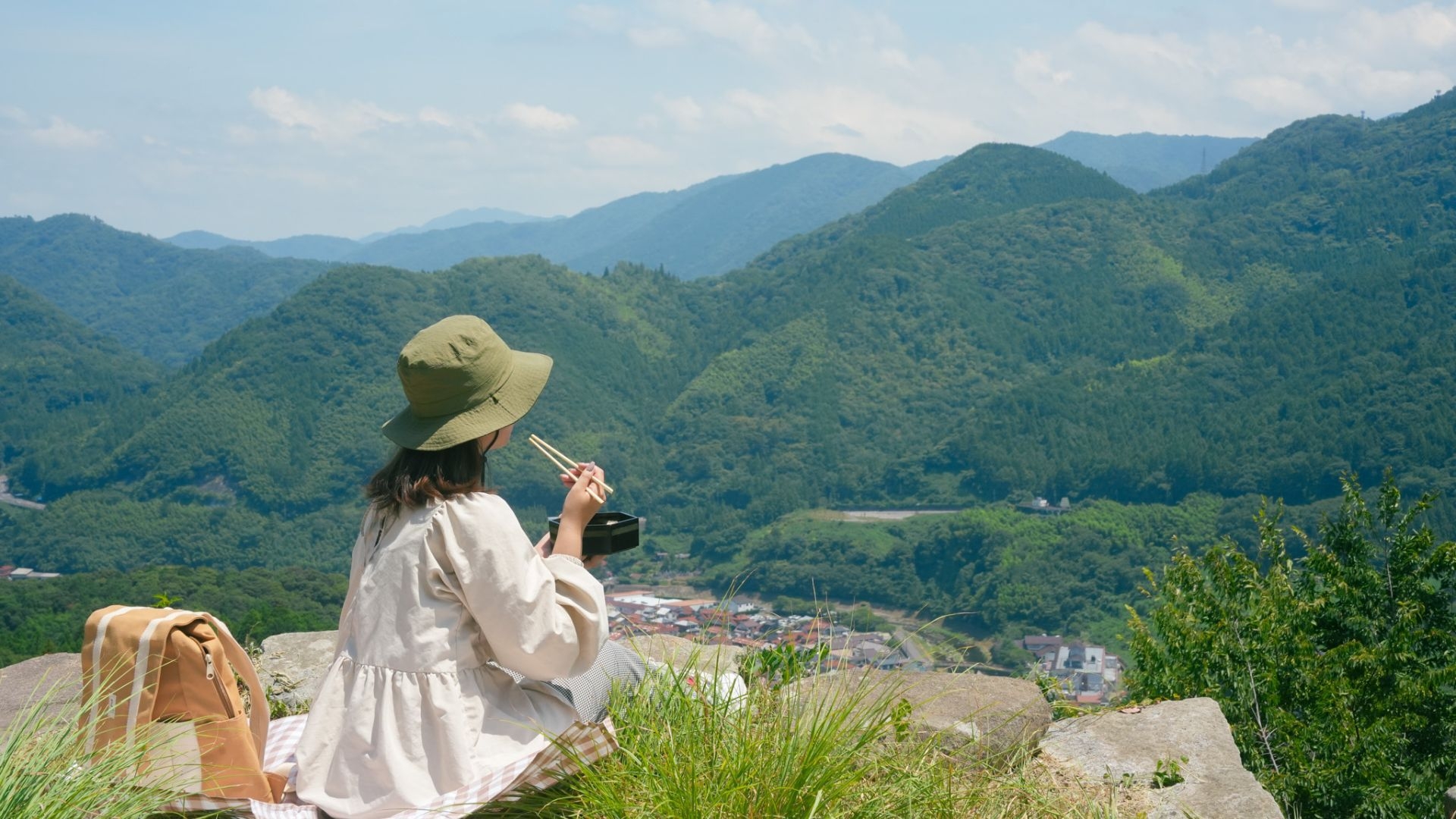 【絶景朝食】地元ガイドが案内！津和野城跡 新緑トレッキング×山頂朝ごはん＜夕食/基本会席★＞