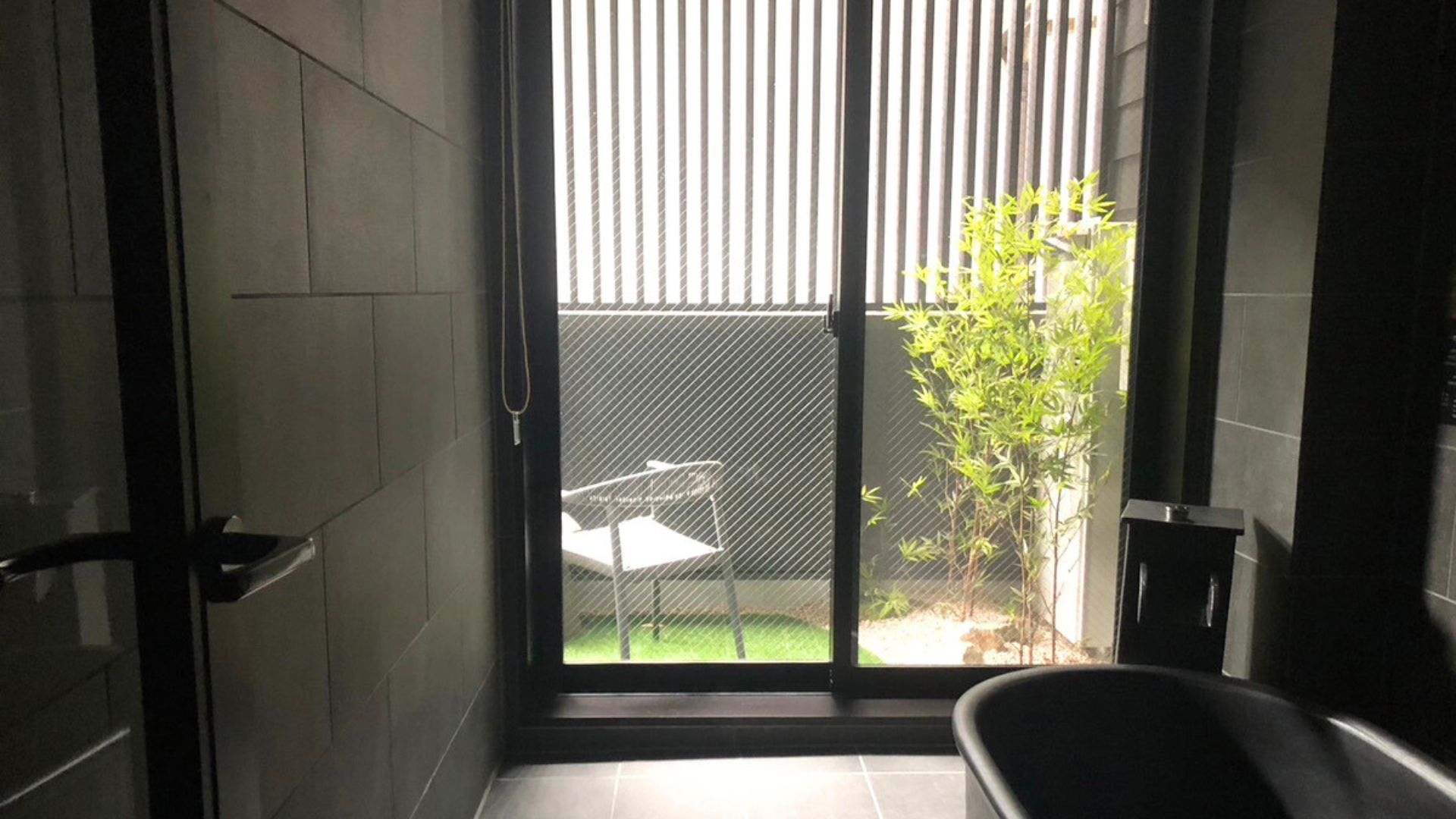 【湯室別館】景色は望めませんが間取りや泉質は同じです