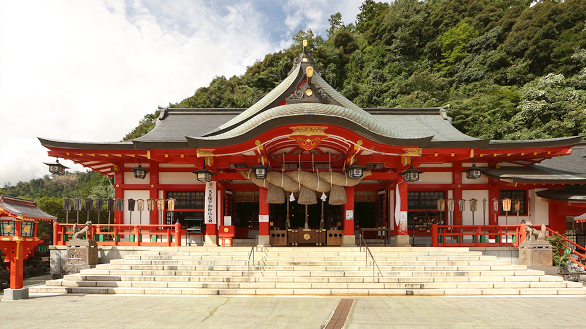 【太皷谷稲成神社】日本五大稲荷のひとつ、太皷谷稲成神社（たいこだにいなりじんじゃ）（一例）